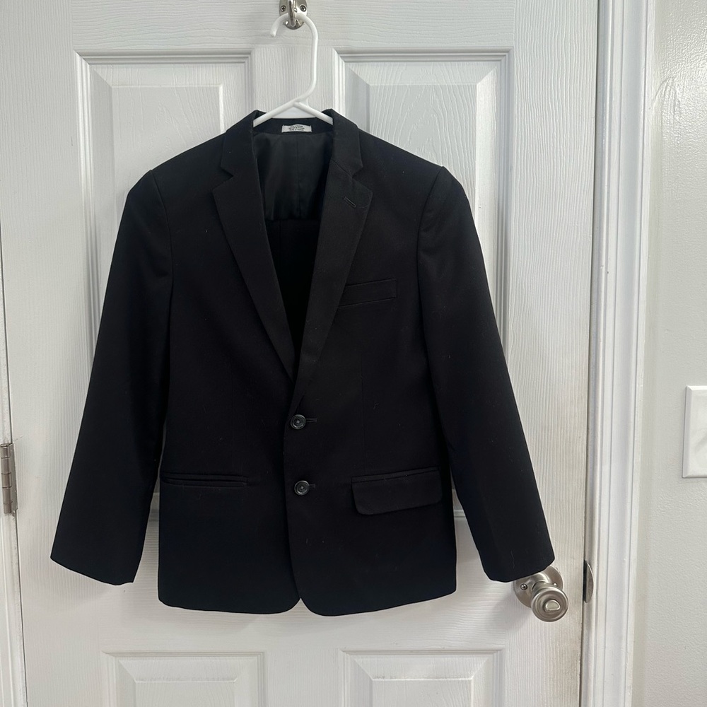 Calvin Klein 2 piece suit (jacket and pants) size 10 boys